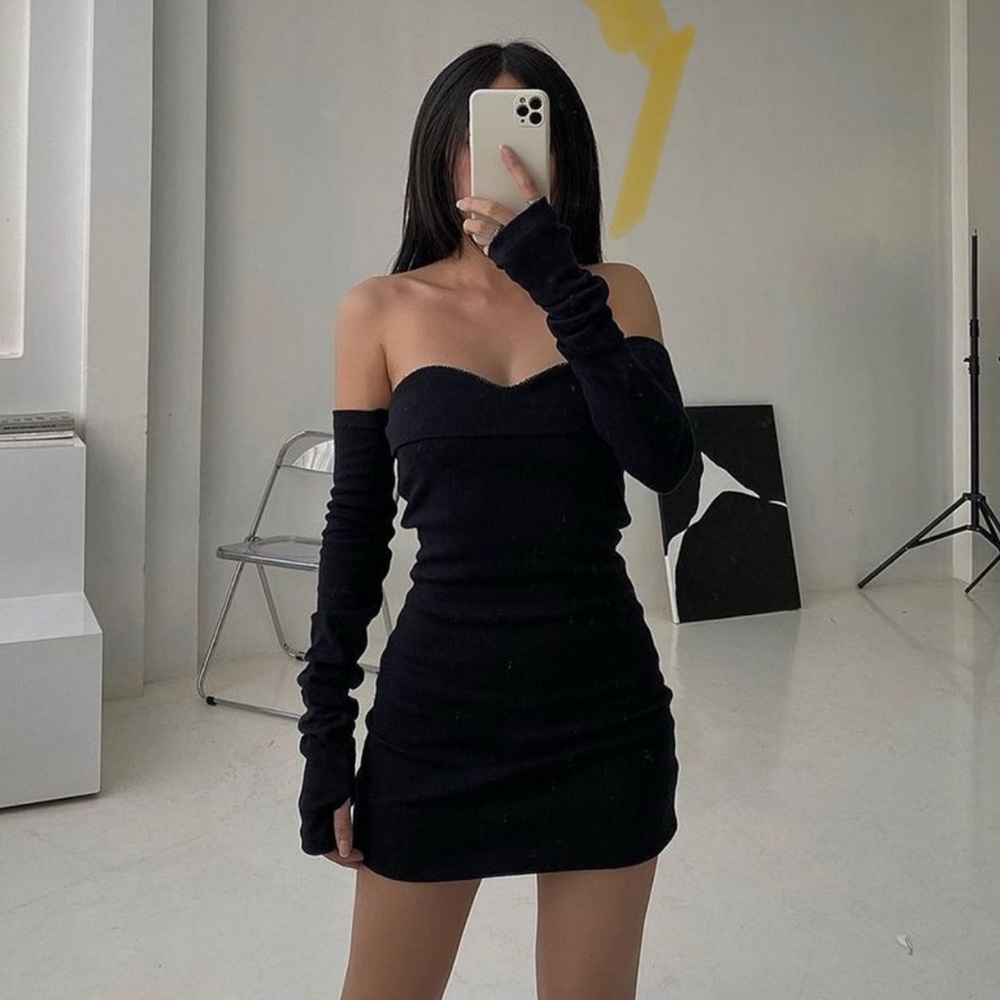 Elegant Black Strapless Bodycon Dress